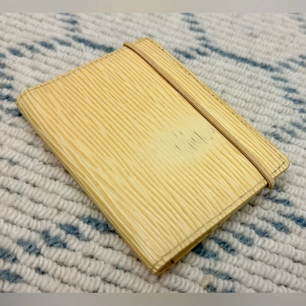 LOUIS VUITTON Unisex Vintage Y2K 2000’s Yellow Epi Leather Elastic Card Wallet